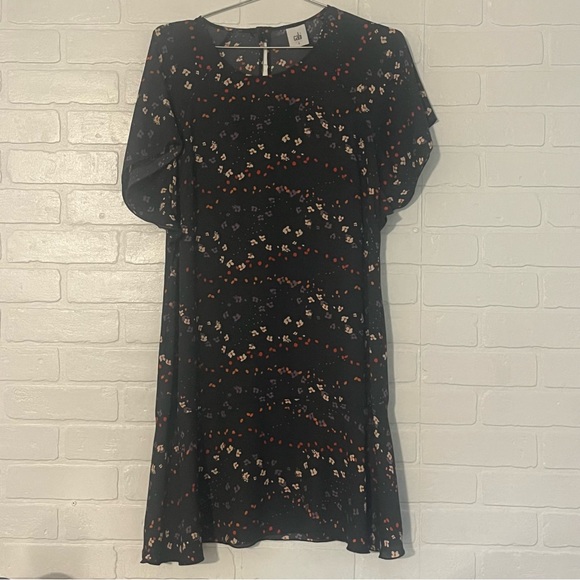 CAbi Dresses & Skirts - Cabi Womens Dress Floral Flowy Flutter Sleeves Work Office Short Sleeves Small